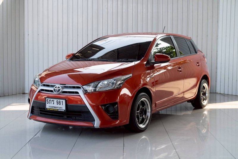 2016 TOYOTA YARIS 1.2 E