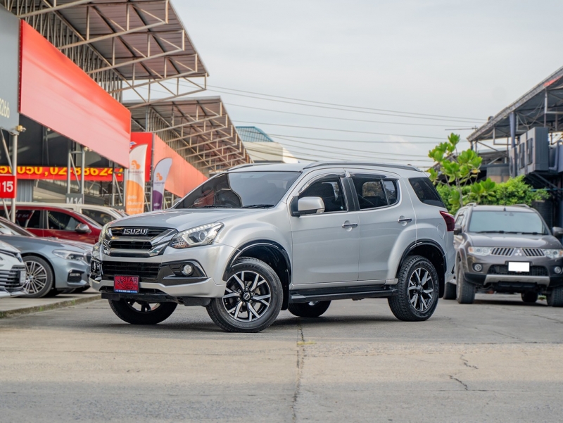 2020 ISUZU MU-X 3.0 DVD Navi THE ONYX