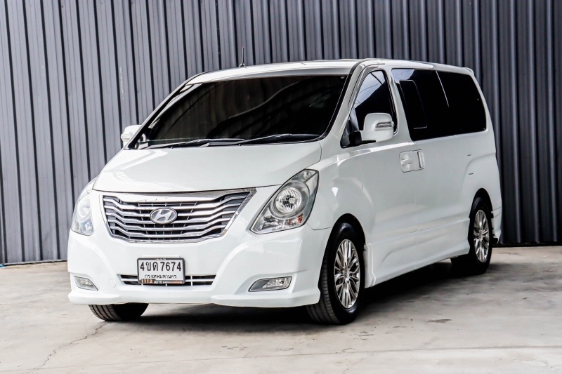 2015 HYUNDAI GRAND STAREX 2.5 PREMIUM