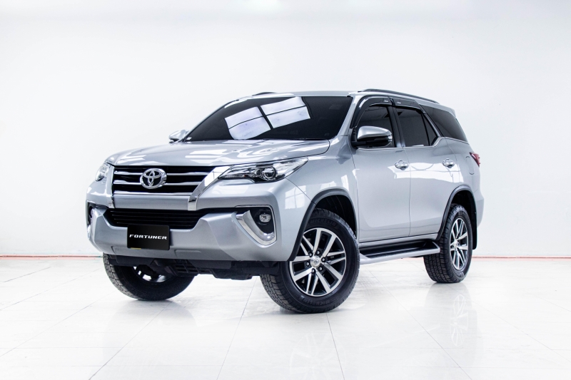 2019 TOYOTA FORTUNER 2.4 V