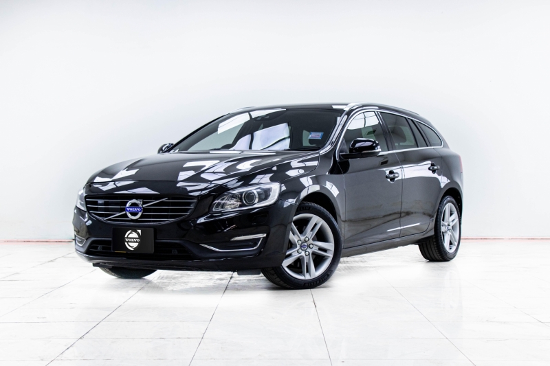 2017 VOLVO V60 2.0