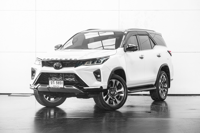 2020 TOYOTA FORTUNER 2.8 LEGENDER 2WD