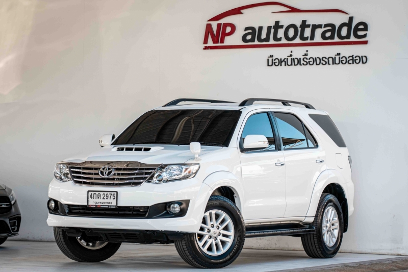 2014 TOYOTA FORTUNER 2.5 V
