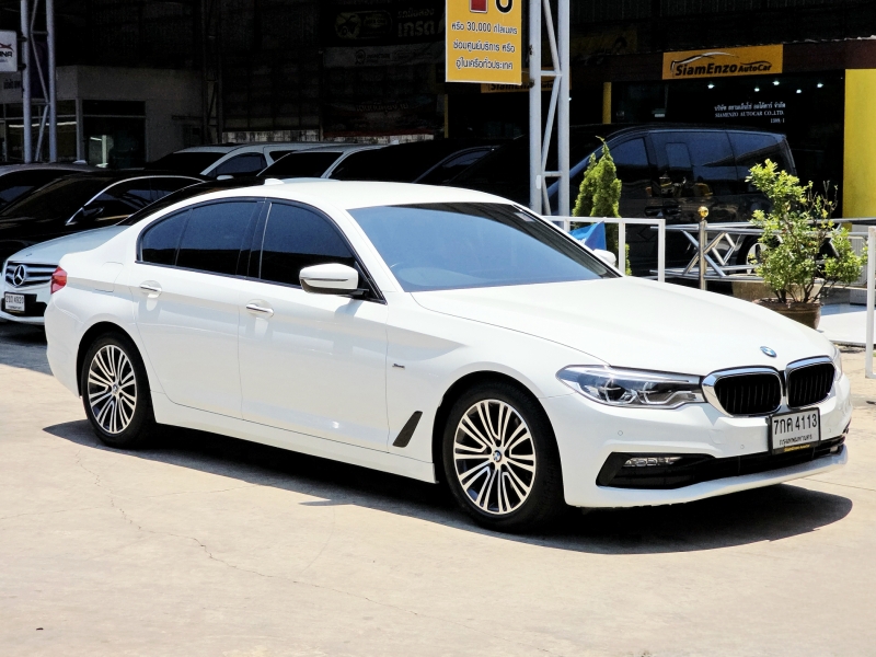 2018 BMW SERIES 5 520d Sport
