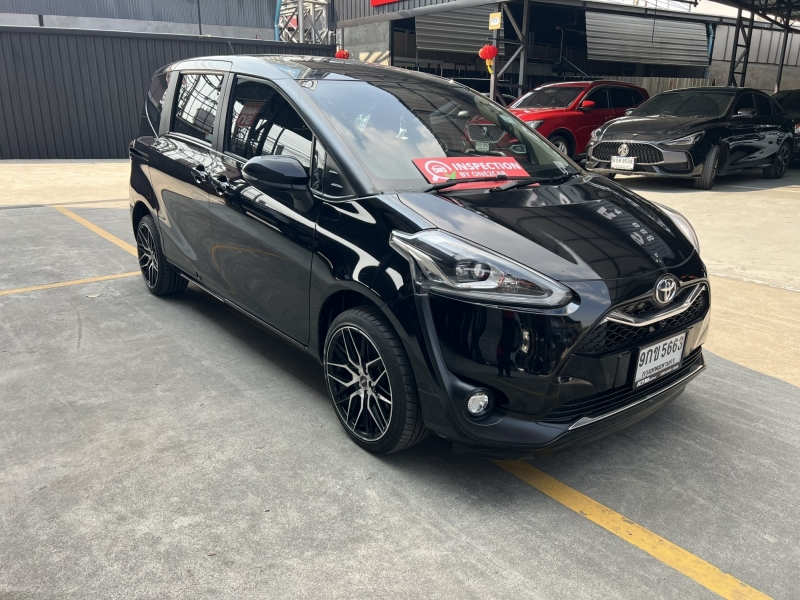 2019 TOYOTA SIENTA 1.5 V