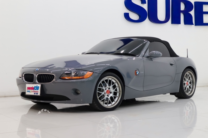 2005 BMW Z4 2.5i