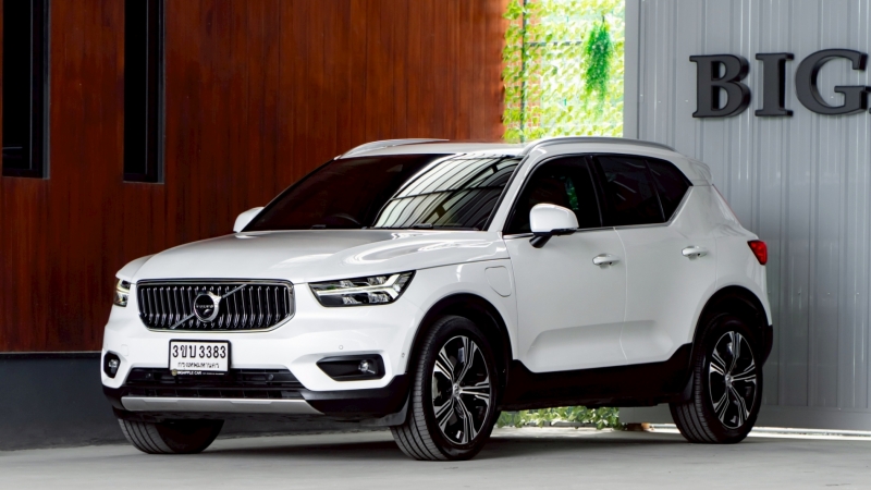 2022 VOLVO XC40 T5 AWD Inscription