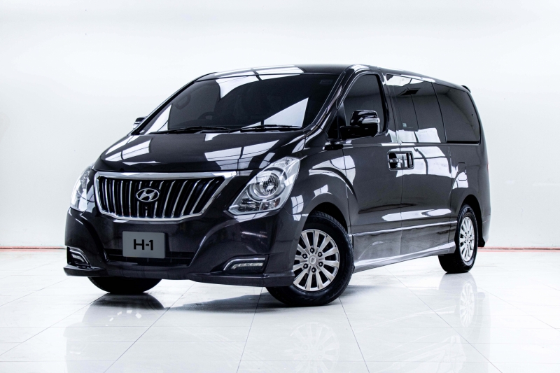 2018 HYUNDAI H-1 2.5 DELUXE