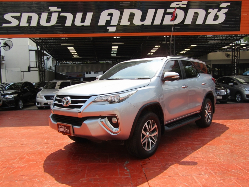 2015 TOYOTA FORTUNER 2.8 V 4WD
