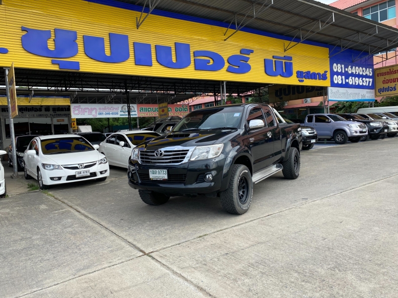 2014 TOYOTA HILUX VIGO 2.5 G SMARTCAB PRERUNNER