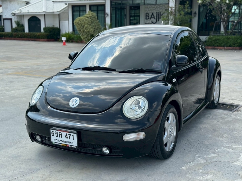 2011 VOLKSWAKEN BEETLE 2.0