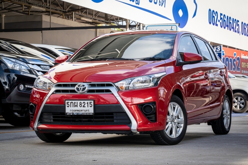 2016 TOYOTA YARIS 1.2 E