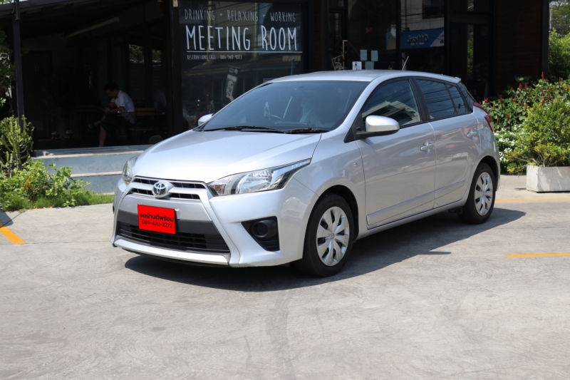 2016 TOYOTA YARIS 1.2 E