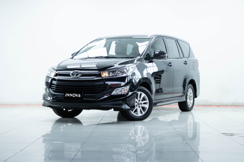 2018 TOYOTA INNOVA CRYSTA 2.8 PREMIUM