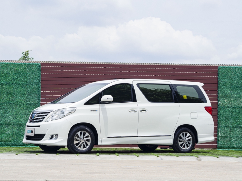 2014 TOYOTA ALPHARD 2.4 HYBRID