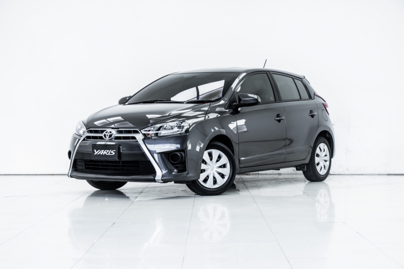 2016 TOYOTA YARIS 1.2 E
