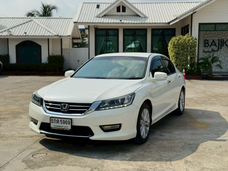 2014 HONDA ACCORD 2.0  EL NAVIGATOR