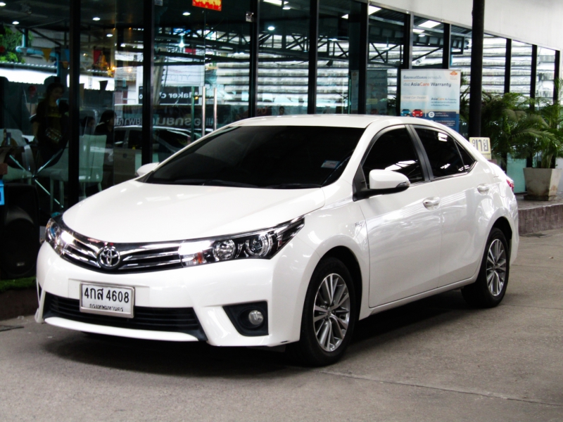 2016 TOYOTA COROLLA ALTIS 1.8 V NAVI