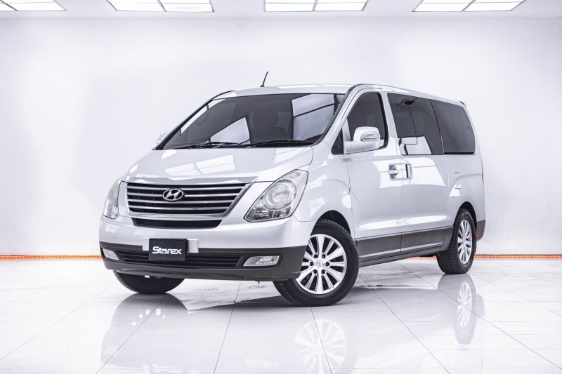 2012 HYUNDAI GRAND STAREX 2.5 VIP