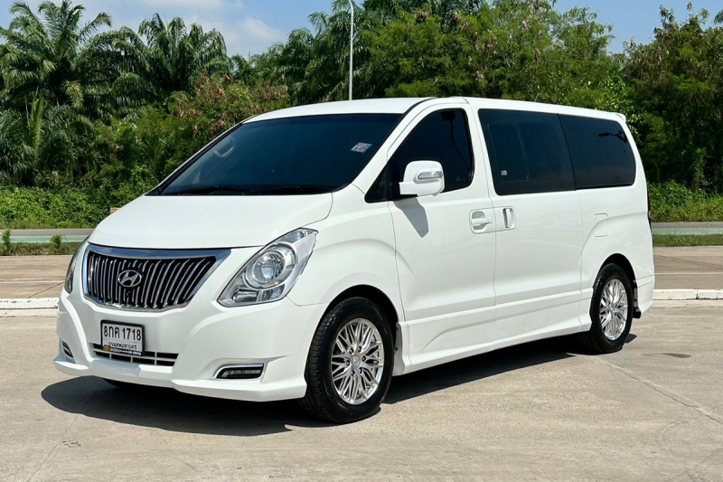 2017 HYUNDAI GRAND STAREX 2.5 VIP