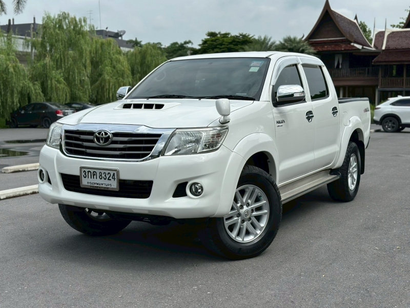 2013 TOYOTA HILUX VIGO 2.5 G DOUBLE CAB PRERUNNER