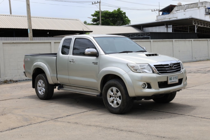 2013 TOYOTA HILUX VIGO 2.5 E DOUBLE CAB PRERUNNER