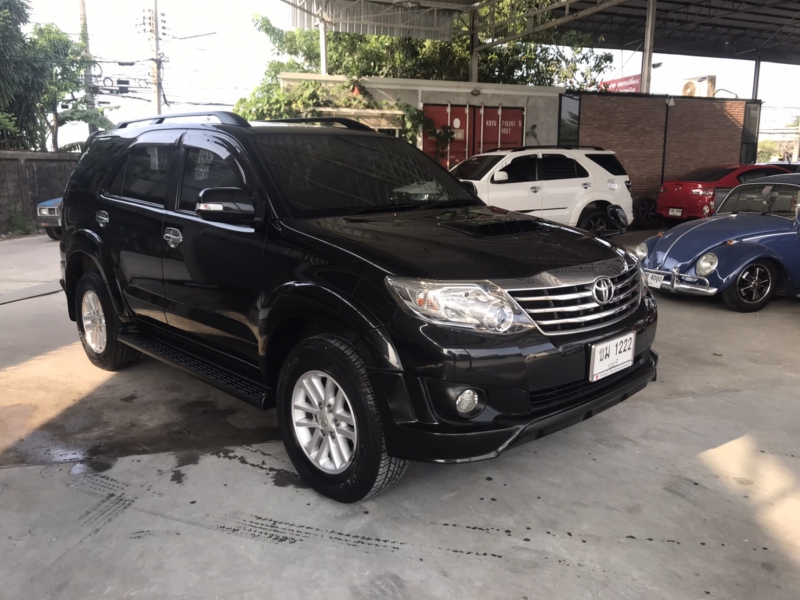 2014 TOYOTA FORTUNER 2.5 V