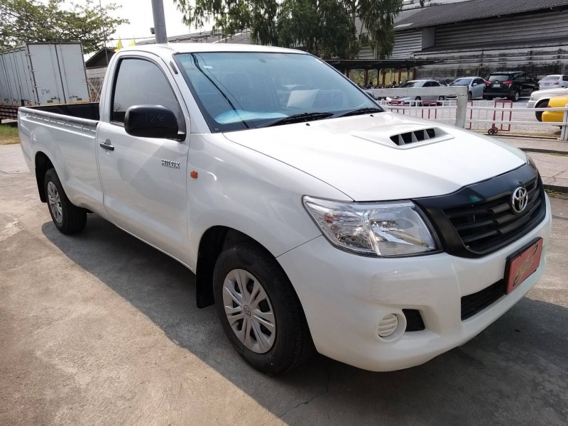 2015 TOYOTA HILUX VIGO 2.5 J STANDARD CAB
