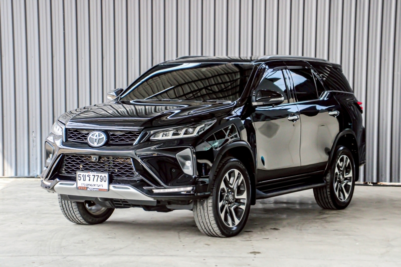 2022 TOYOTA FORTUNER 2.4 LEGENDER 2WD