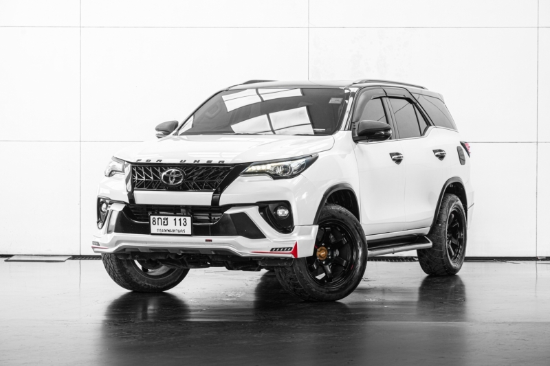 2019 TOYOTA FORTUNER 2.4 V