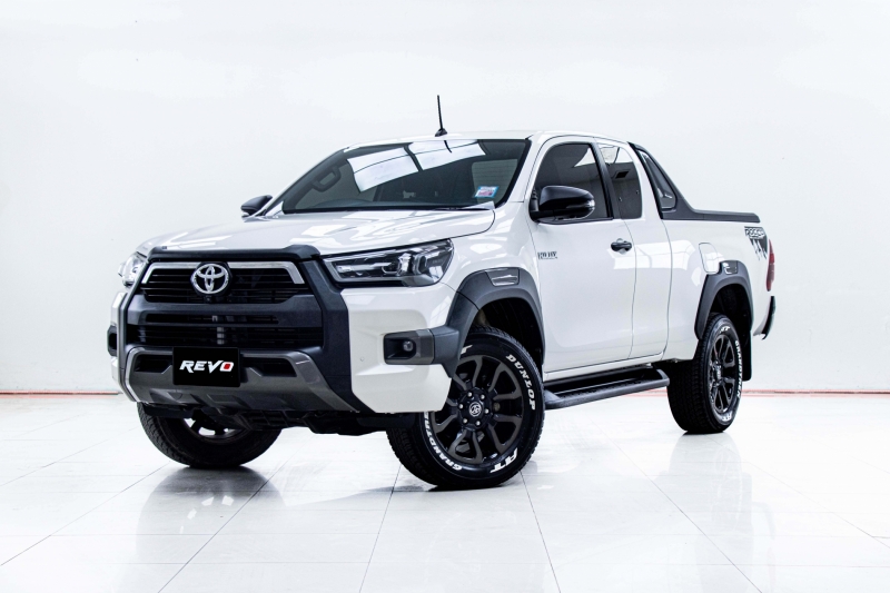 2022 TOYOTA HILUX REVO ROCCO 2.4 Smartcab Prerunner