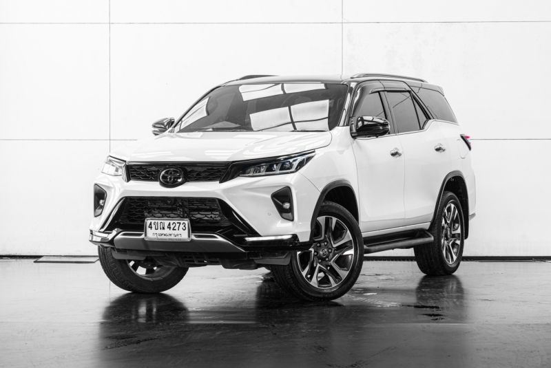 2023 TOYOTA FORTUNER 2.4 LEGENDER 2WD