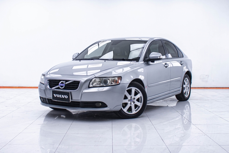 2013 VOLVO S40