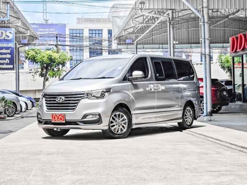 2019 HYUNDAI H-1 2.5 DELUXE