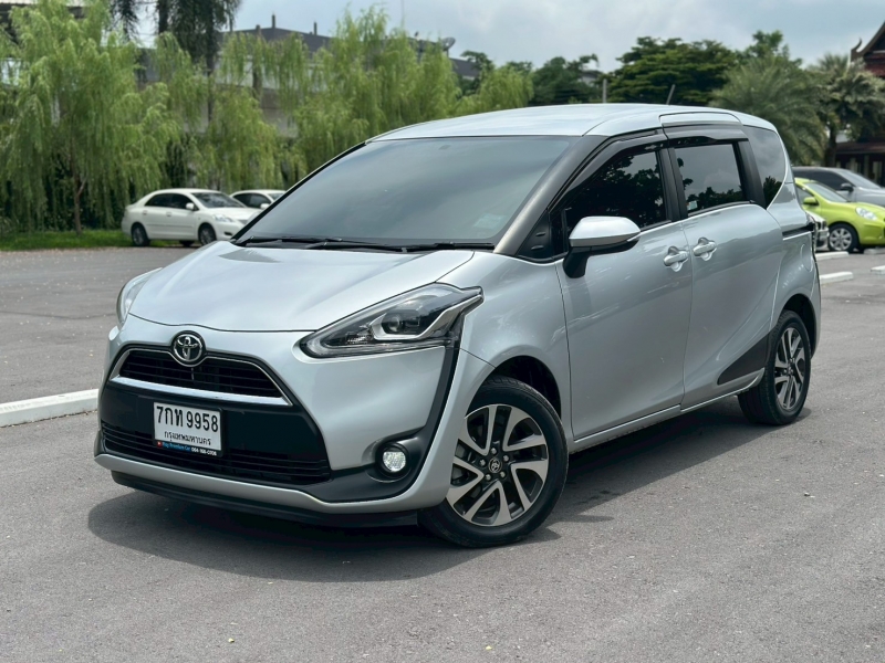 2018 TOYOTA SIENTA 1.5 V