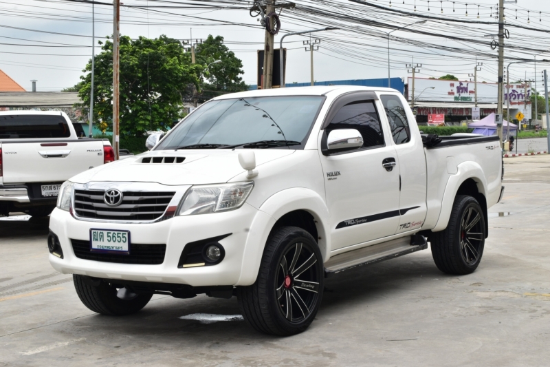 2012 TOYOTA HILUX VIGO 2.5 E SMART CAB PRERUNNER
