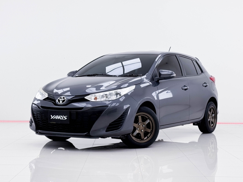 2019 TOYOTA YARIS 1.2 E