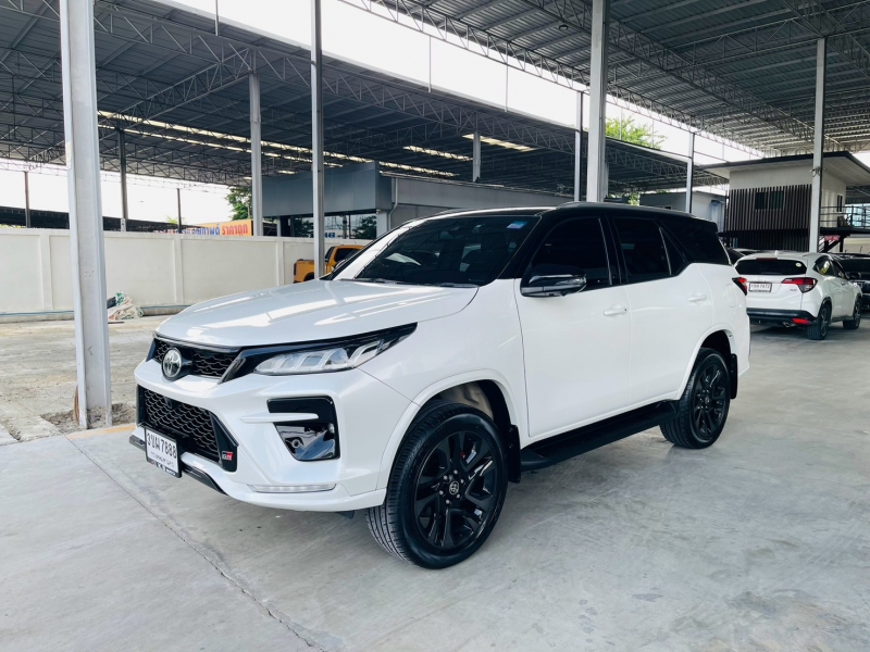 2024 TOYOTA FORTUNER 2.8 GR Sport 4WD