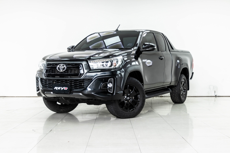 2019 TOYOTA HILUX REVO ROCCO 2.4 Smartcab Prerunner
