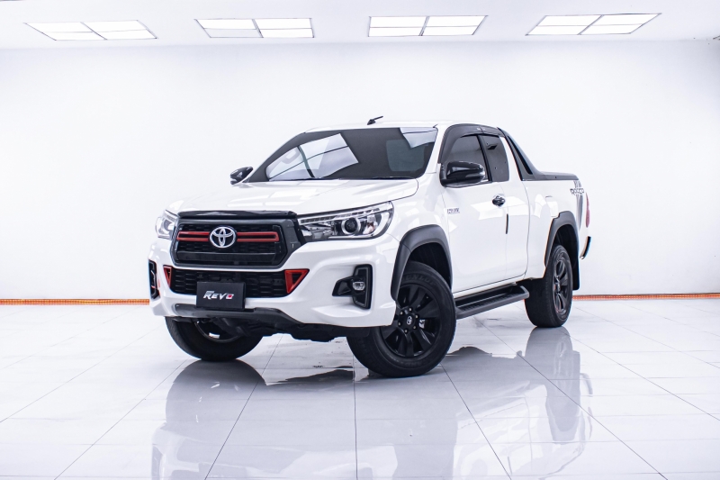 2018 TOYOTA HILUX REVO ROCCO 2.4 Smartcab Prerunner