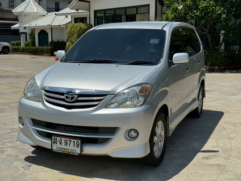 2011 TOYOTA AVANZA 1.5 S