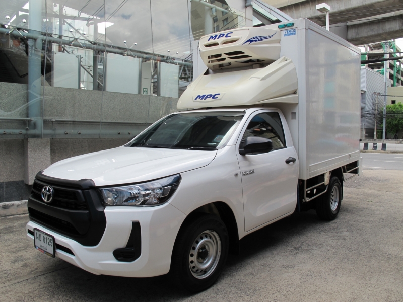 2021 TOYOTA HILUX REVO 2.4 E Smartcab