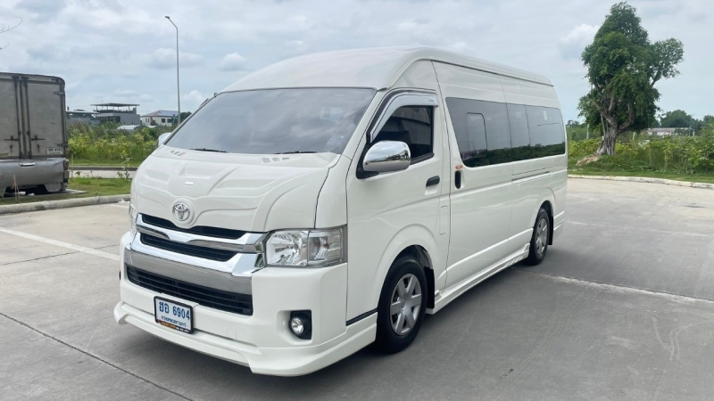 2019 TOYOTA COMMUTER 3.0 D4D