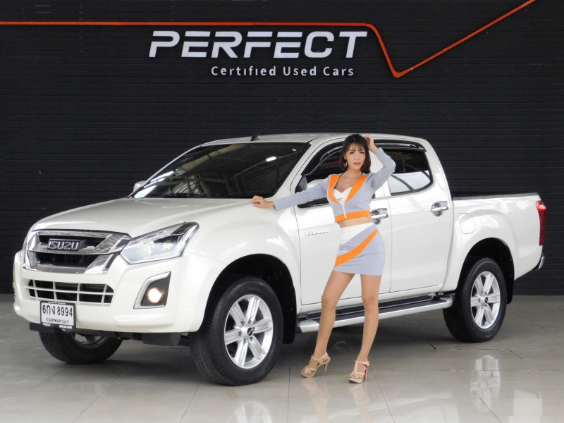 2017 ISUZU D-MAX โฉมสอง (12-19) Hi-Lander CAB4 1.9 Ddi Z DVD
