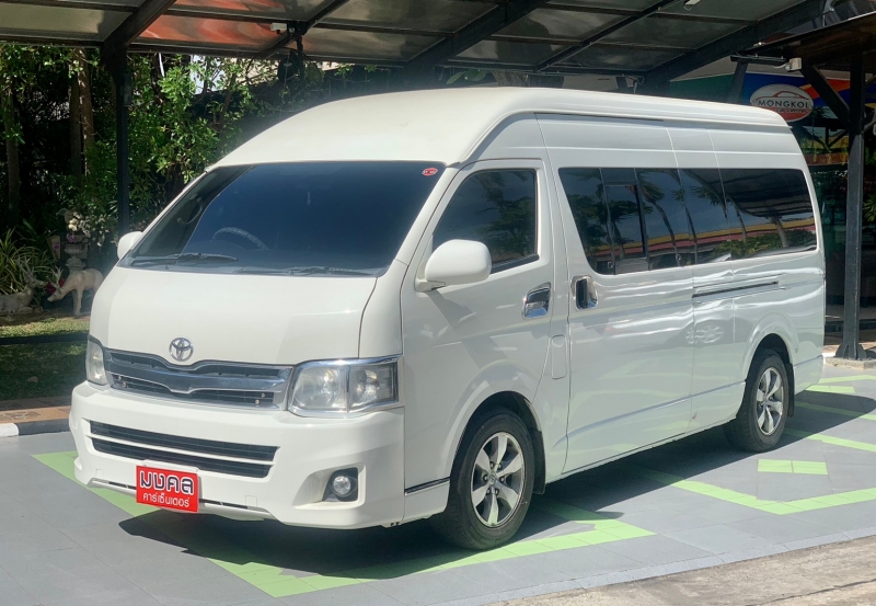 2011 TOYOTA COMMUTER 2.7 vvt-i