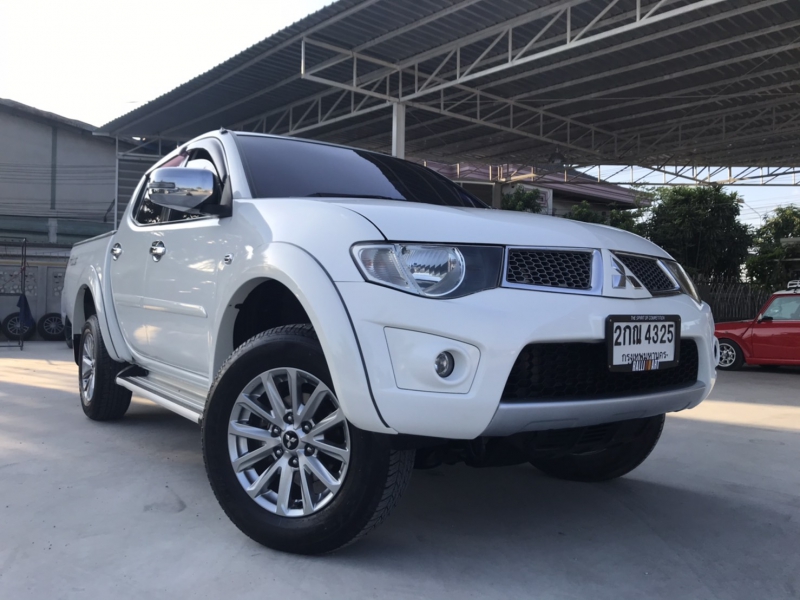 2013 MITSUBISHI TRITON