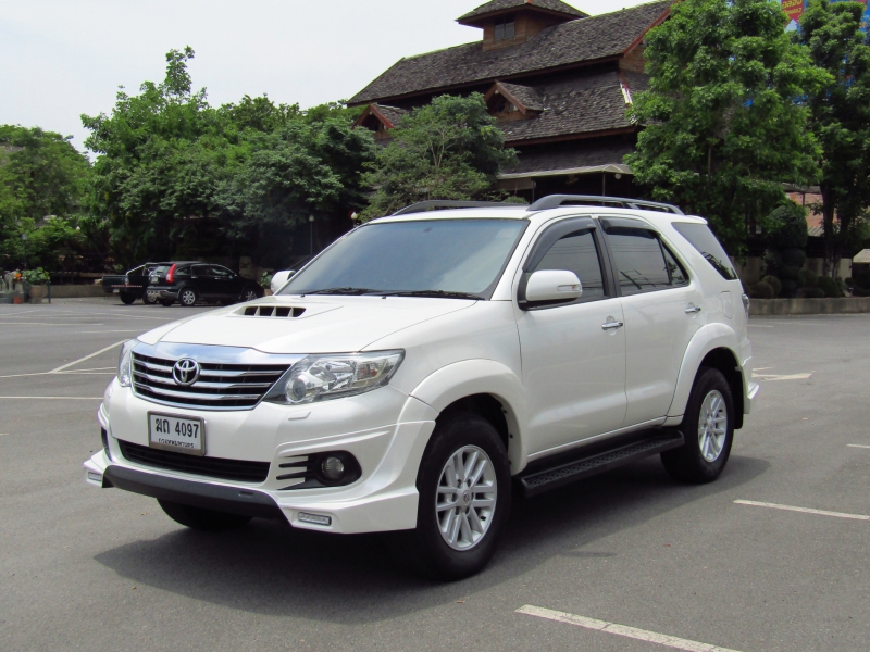 2012 TOYOTA FORTUNER 3.0 V