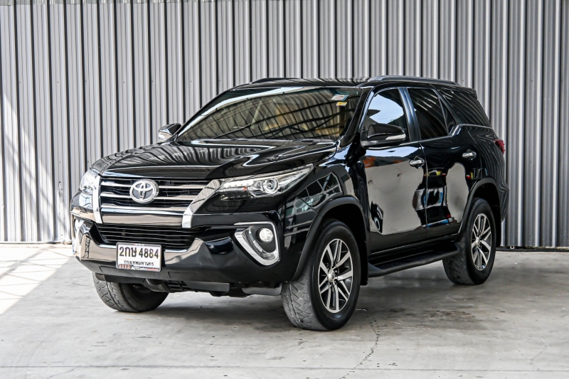 2015 TOYOTA FORTUNER 2.8 V 4WD