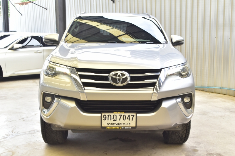 2019 TOYOTA FORTUNER 2.4 V