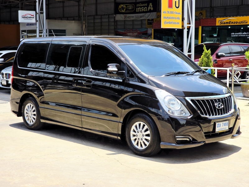 2017 HYUNDAI H-1 2.5 ELITE